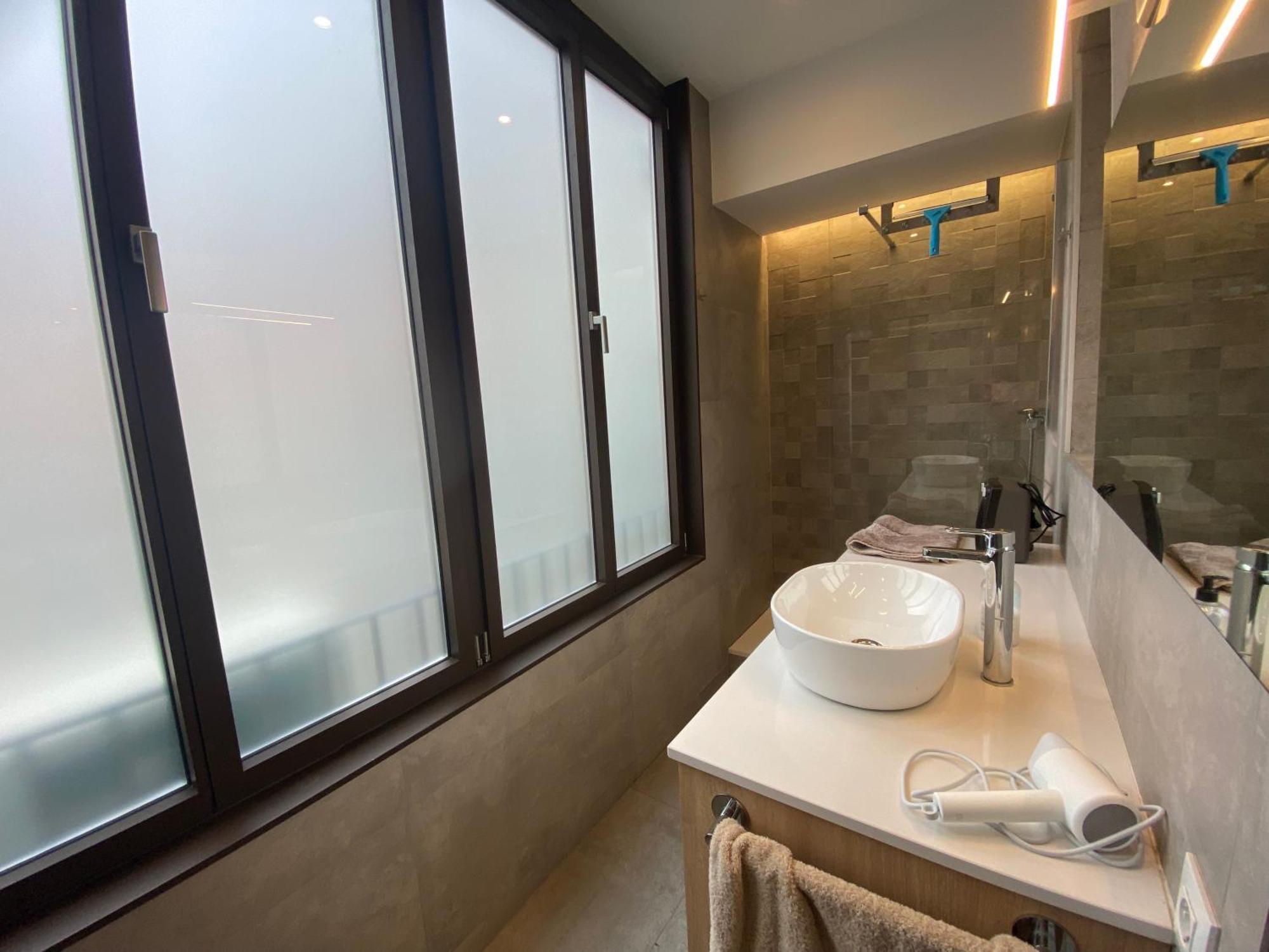 Spatious Luxe Apartment Paseo De Gracia Diagonal Barcelona Bagian luar foto